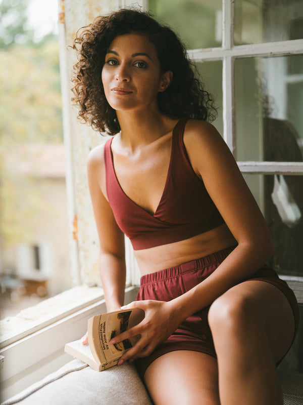 Pétrone brassière croisée bordeaux femme