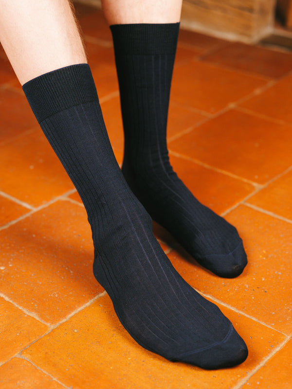 Pétrone chaussettes côtelées mi-mollet en fil d'Ecosse italien bleu marine hommes