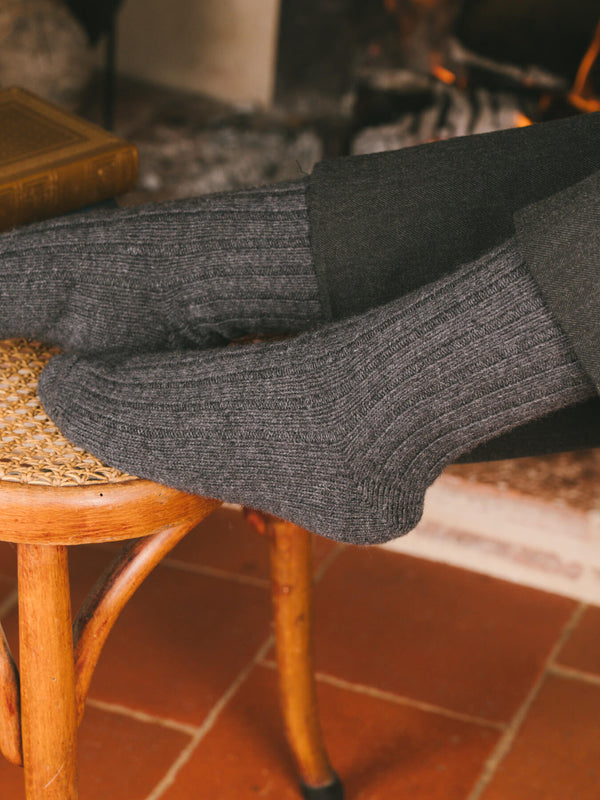 Pétrone chaussettes chaudes côtelées laine mérinos gris anthracite femme