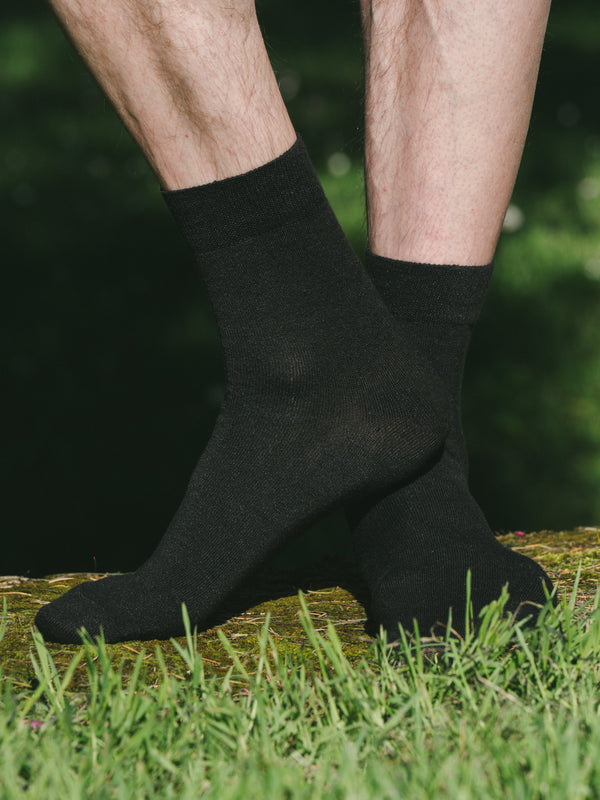 Pétrone chaussettes lin coton noir homme