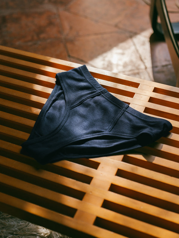 Pétrone culotte côtelée midi femme confortable coton biologique tencel lyocell bleu marine