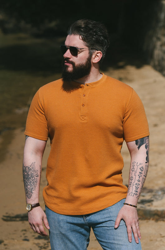 Pétrone Henley cormac manches courtes coton bio Tencel ocre homme