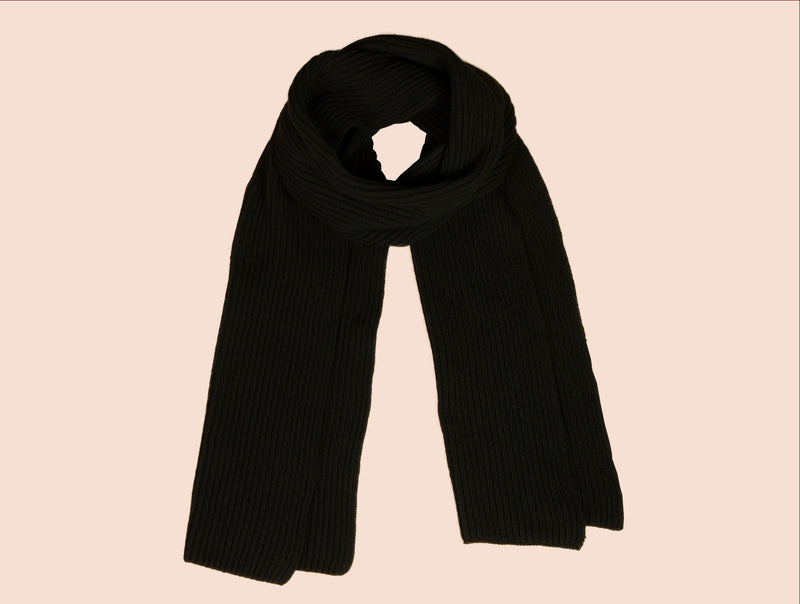 Pétrone écharpe homme posée noir