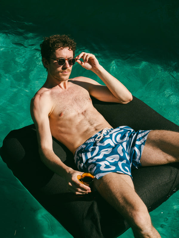 Pétrone short bain polyester recyclé graphique bleu acier homme