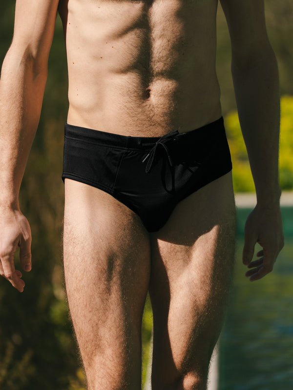 Pétrone slip bain econyl noir homme