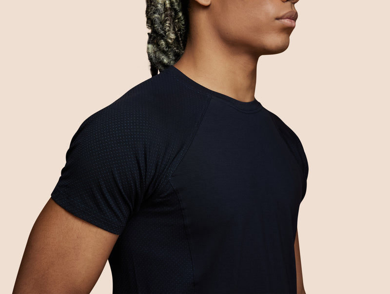 Pétrone T-shirt sport tencel bleu marine homme zoom