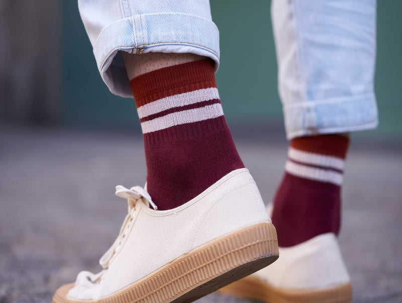 Petrone-chaussettes-tennis-coton-bio-retro-basses-homme-bordeaux-rouille