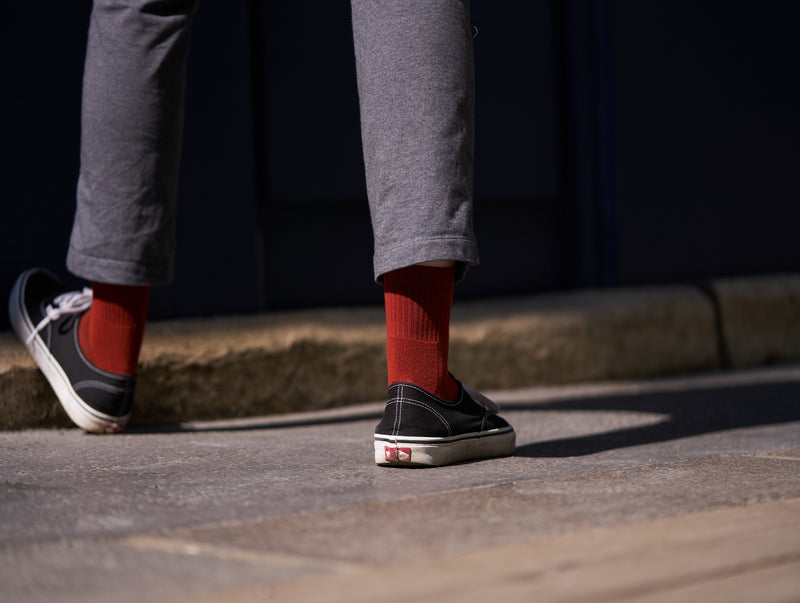 Petrone-chaussettes-tennis-coton-bio-unies-basses-homme-rouille