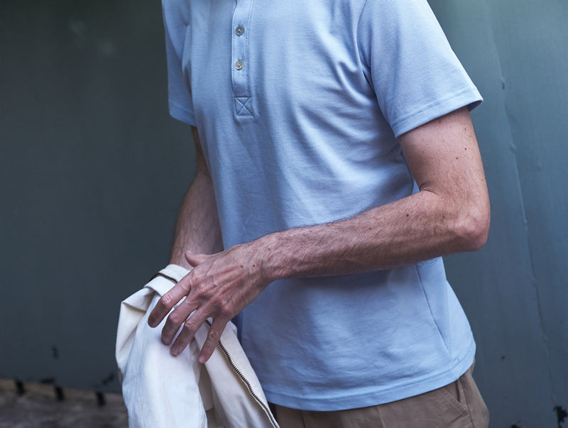 Pétrone Henley manches courtes coton bio bleu ciel homme