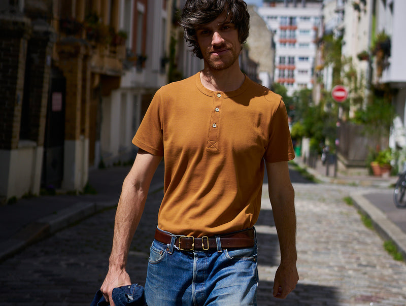 Pétrone Henley manches courtes coton bio ocre homme
